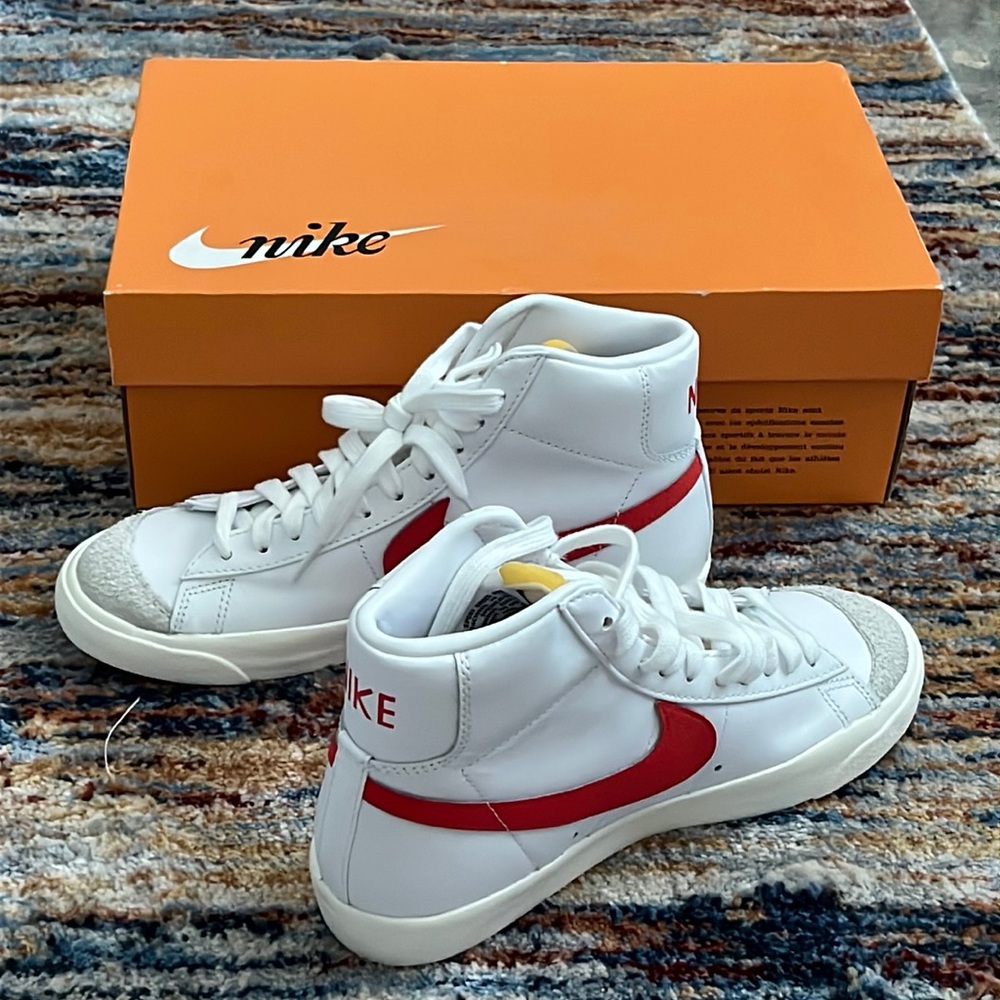 women’s nike blazer